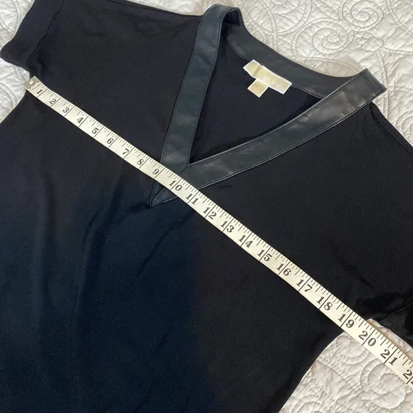 Michael Kors Cold Shoulder Black Top - Picture 9 of 9